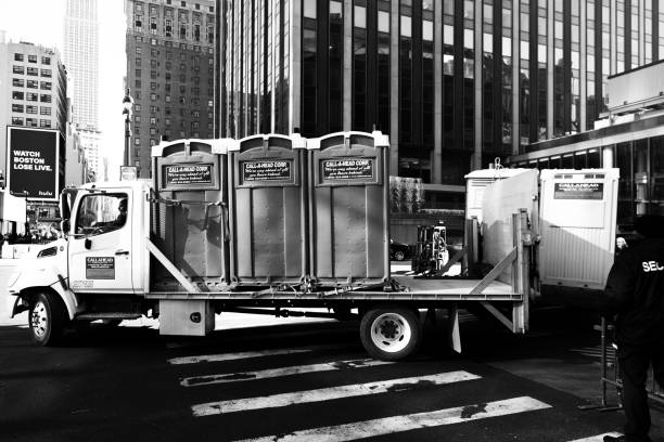 Best Portable toilet rental cost  in Wayne, WV
